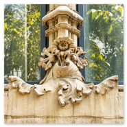 Detalle ventana en Ciutat Vella<br />Ref.: bcn-col-085